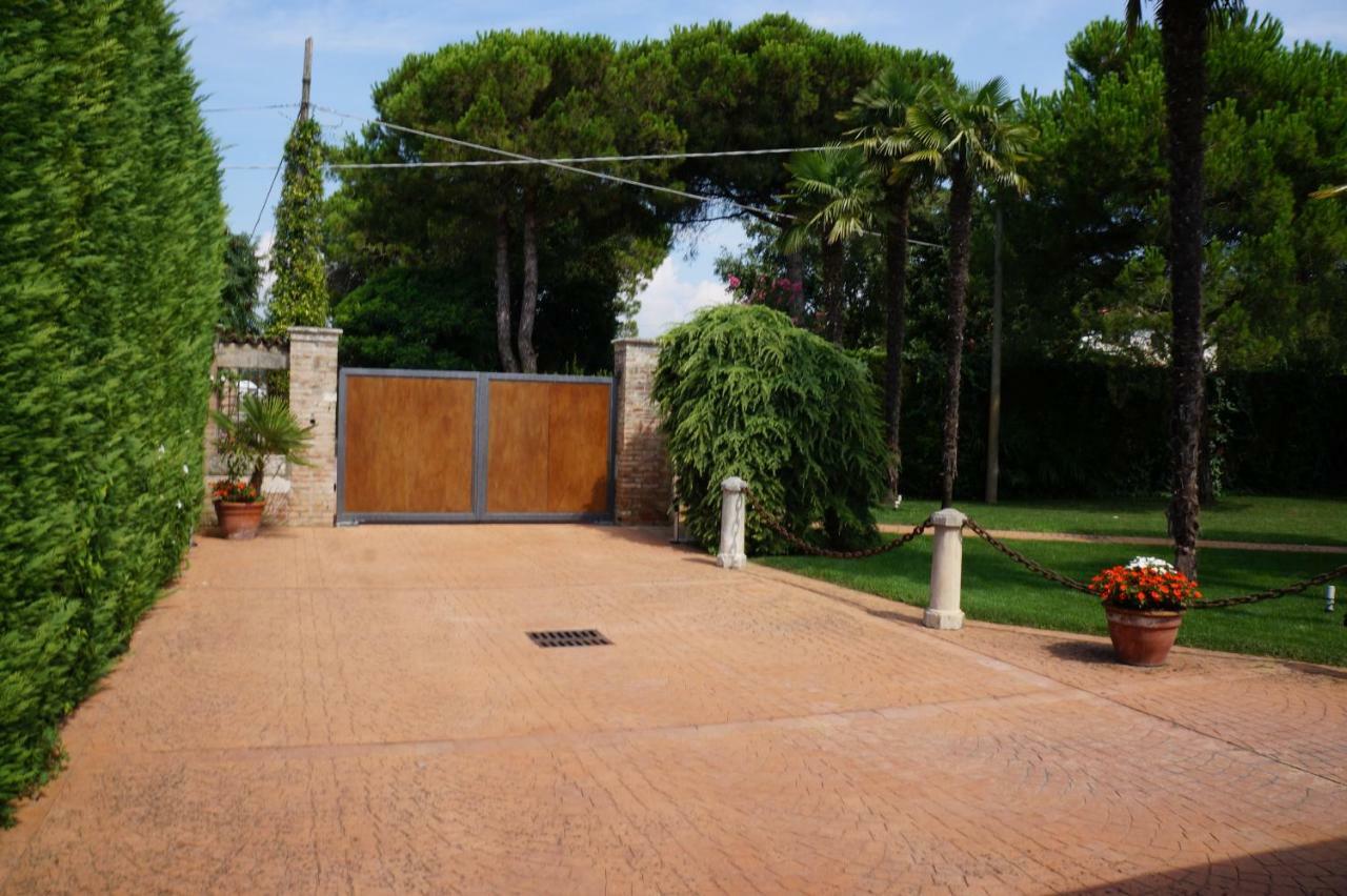 La Brigata Apartments Suite Room Cavallino-Treporti Exteriér fotografie